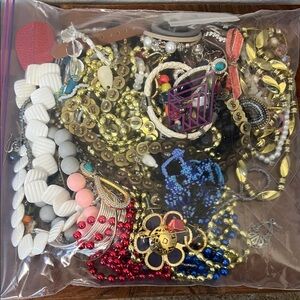 2lbs Mixed Jewelry Craft #1 Lot - Women's Multicolor Jewelry Beads Charms